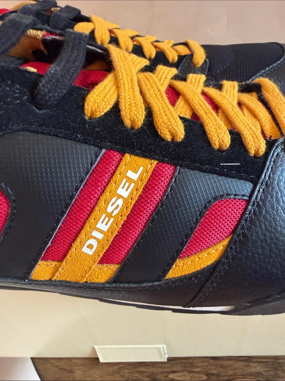 Diesel Men’s Black, Red & Yellow Gunner Low-Top Sneaker